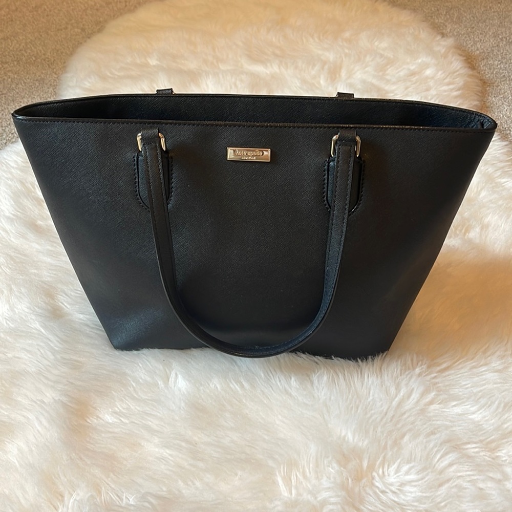 EUC Kate Spade Perry Leather Tote in Black!